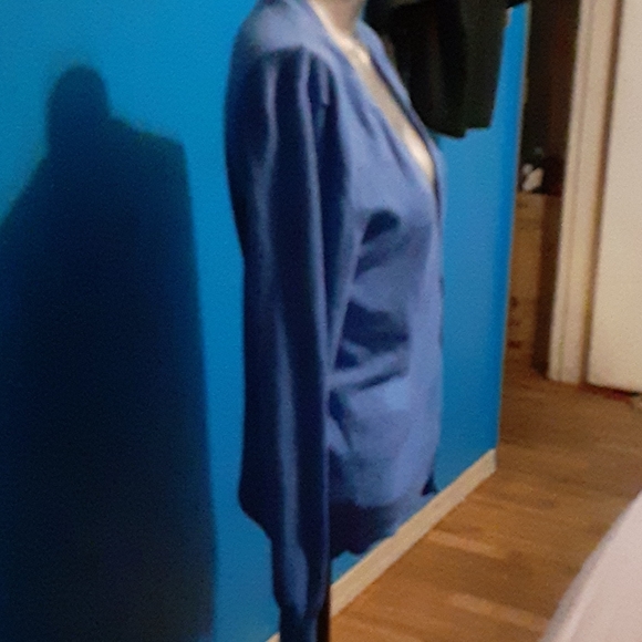 Cute Cardi - Picture 2 of 8